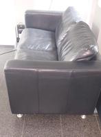 bank zwart leer 2 zit machalke, Huis en Inrichting, Ophalen, Gebruikt, Leer
