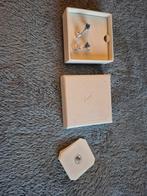Swarovski oorbellen weinig gedragen met certificaat, Handtassen en Accessoires, Oorbellen, Ophalen