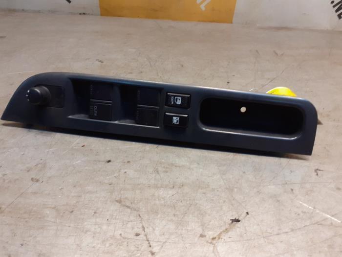 Elektrisch Raam Schakelaar van een Suzuki Swift, Auto-onderdelen, Dashboard en Schakelaars, Suzuki, Gebruikt, 3 maanden garantie