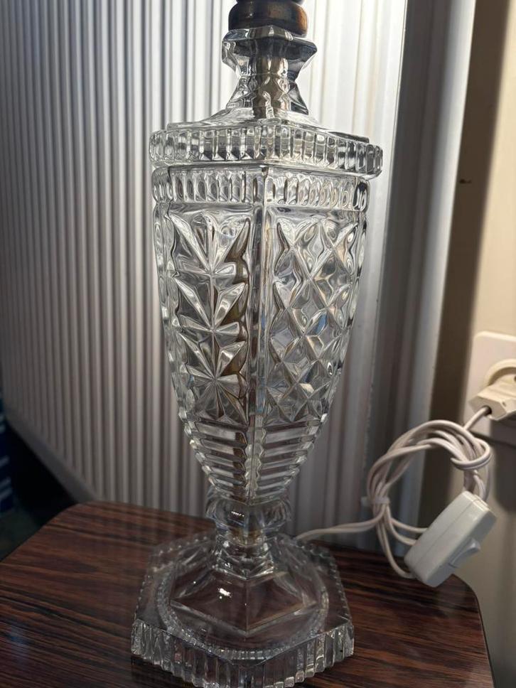 Facet geslepen kristal tafellamp, Antiek en Kunst, Antiek | Glaswerk en Kristal, Ophalen of Verzenden