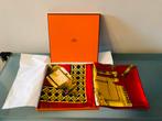 Hermès.....Carré foulard Feux de route.........., Enlèvement, Neuf