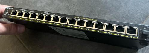 NetGear GS316EP 15Ports(POE) 1Gbps 1Port SFP+ 1Gbps, Computers en Software, Netwerk switches, Zo goed als nieuw, Ophalen