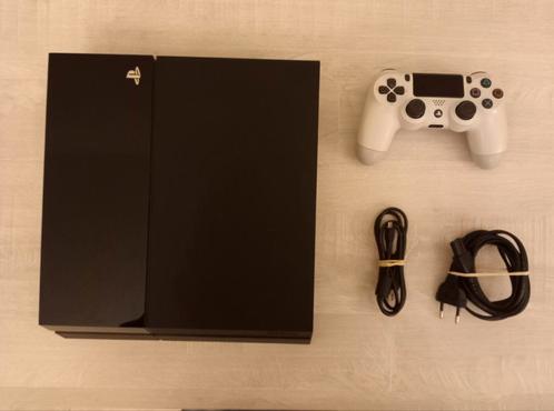 PlayStation 4 500GB met 1 controller en 4 games, Games en Spelcomputers, Spelcomputers | Sony PlayStation 4, Zo goed als nieuw