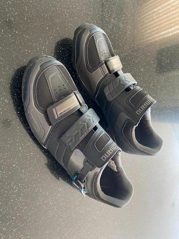 fietsschoenen beschikbaar voor biedingen