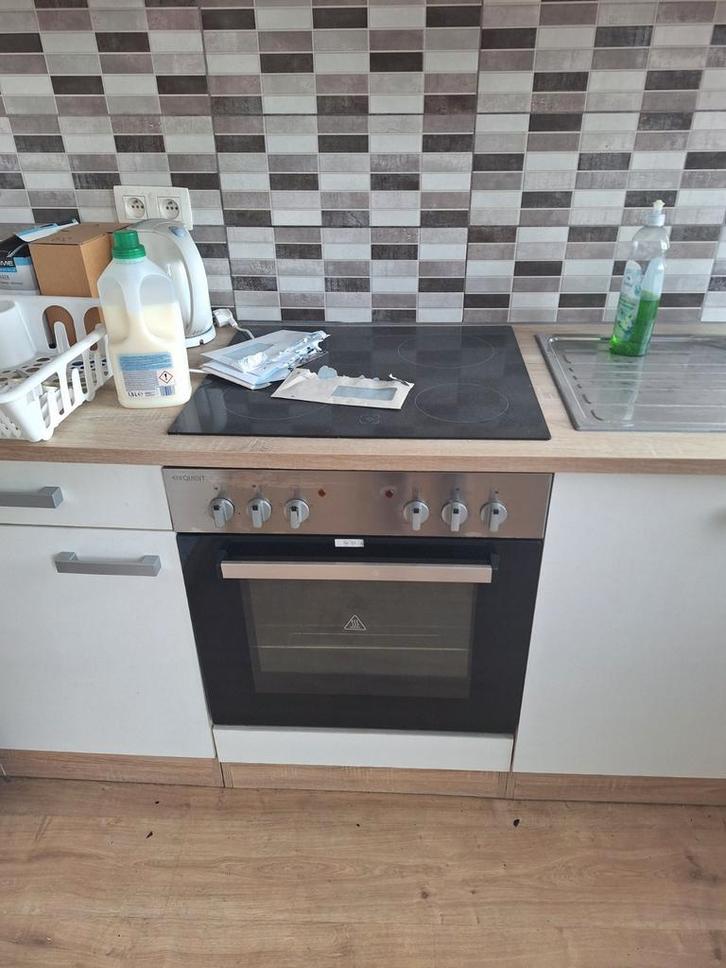 Cuisine complete  (taque, hotte, four, sauf frigo)., Huis en Inrichting, Keuken | Complete keukens, Zo goed als nieuw, Ophalen
