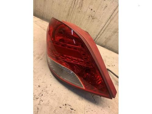 Achterlicht links van een Peugeot 207, Auto-onderdelen, Verlichting, Peugeot, Gebruikt, 3 maanden garantie, Ophalen of Verzenden