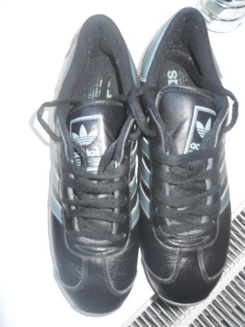 Sportschoenen beschikbaar voor biedingen