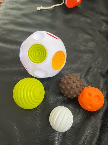 Balle sensorielle lumineuse interactive  beschikbaar voor biedingen