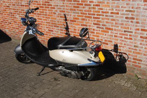 Sym Allo 125cc, 2012, 10.450km... als nieuw!, Motoren, Motoren | Overige merken, Particulier, Scooter, 1 cilinder, Ophalen