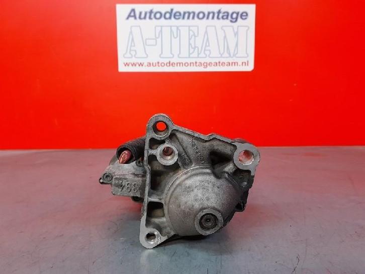STARTMOTOR Renault Grand Scénic II (JM) (8200724810), Auto-onderdelen, Motor en Toebehoren, Renault, Gebruikt