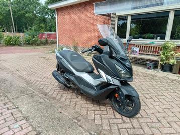 Sym cruisym 125cc motor scooter beschikbaar voor biedingen