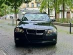 BMW 318i boîte automatique, Auto's, Automaat, Achterwielaandrijving, Zwart, 4 cilinders