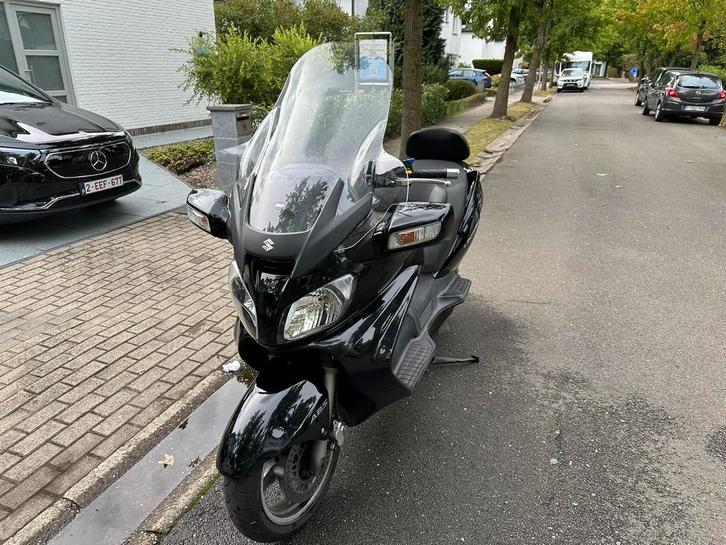 Suzuki Burgman 650 executive, Motoren, Motoren | Suzuki, Particulier, Scooter, 2 cilinders, Motorrijbewijs A, ABS, Ophalen