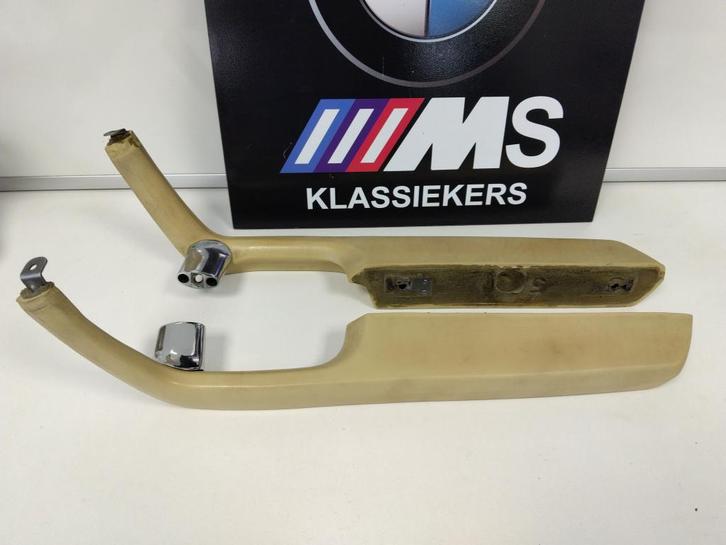 BMW E12 E21  set Voor armsteunen beige in goede staat li+re, Auto-onderdelen, Interieur en Bekleding, BMW, Gebruikt, Ophalen of Verzenden