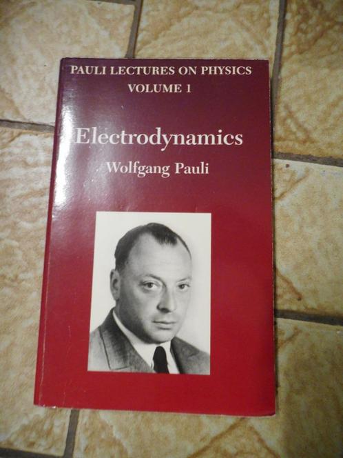 Pauli lectures on physics electrodynamics (volume 1), Boeken, Studieboeken en Cursussen, Gelezen, Ophalen of Verzenden