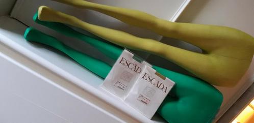 Nostalgie, ESCADA VINTAGE J80/90 in kiwi en grasgroencollant, Kleding | Dames, Leggings, Maillots en Panty's, Nieuw, Groen, Ophalen of Verzenden
