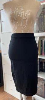 Jupe noire moulante Pimkie t.s, Taille 36 (S), Pimkie, Porté, Sous le genou