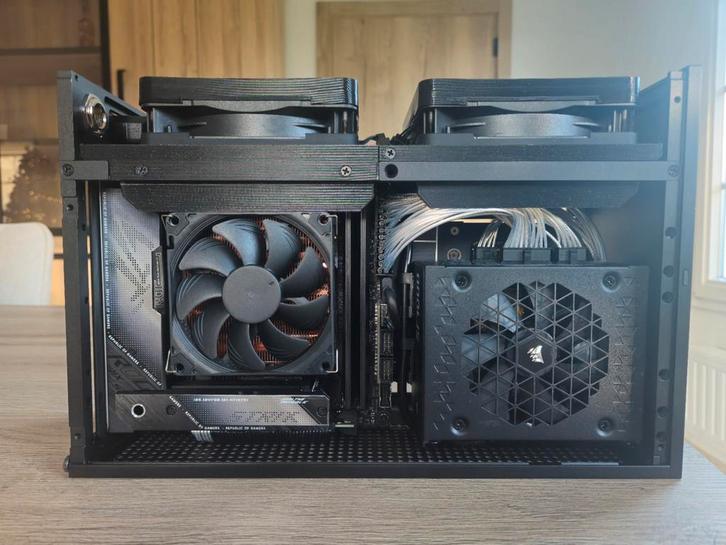 Mini ITX game PC - FormD T1/7800x3D/5070Ti/32GB/4TB/1000W, Informatique & Logiciels, Ordinateurs de bureau, Comme neuf, 4 Ghz ou plus