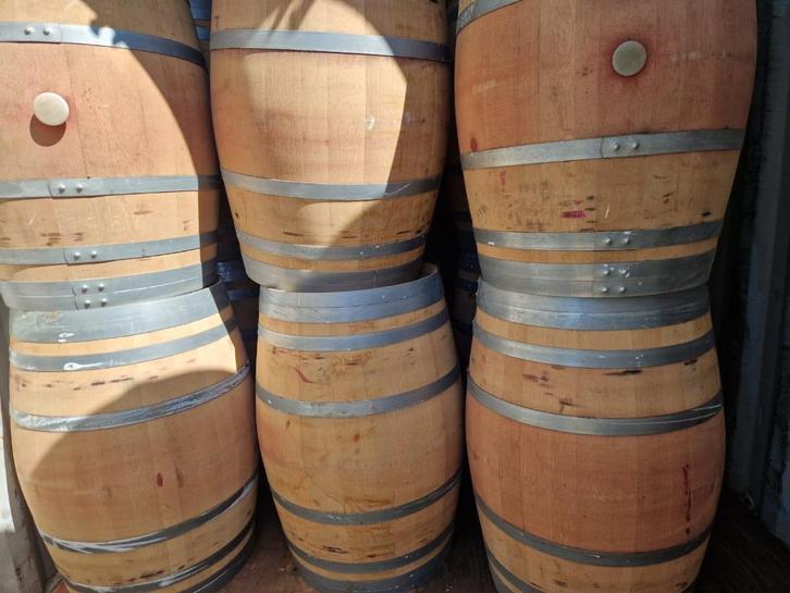 Partijen eikenhouten wijnvaten 225 liter - regenton - tuin, Tuin en Terras, Regentonnen, Zo goed als nieuw, Hout, 150 liter of meer