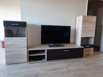 Meuble TV avec rangements  beschikbaar voor biedingen