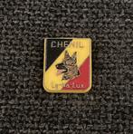 PIN - CHENIL - LG-NA-LUX - CHIEN - HOND - DOG, Envoi, Utilisé, Animal et Nature, Insigne ou Pin's