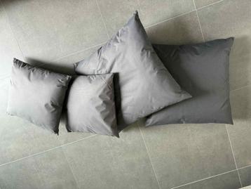 Lot de coussin pour extérieur jardin 45x45/60x60 beschikbaar voor biedingen