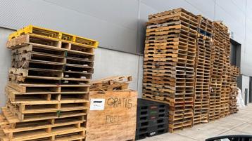 Gratis paleten beschikbaar voor biedingen