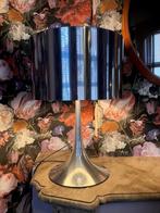 Flos tafellamp in chroom., Maison & Meubles, Lampes | Lampes de table, Design, Enlèvement, Utilisé, 50 à 75 cm