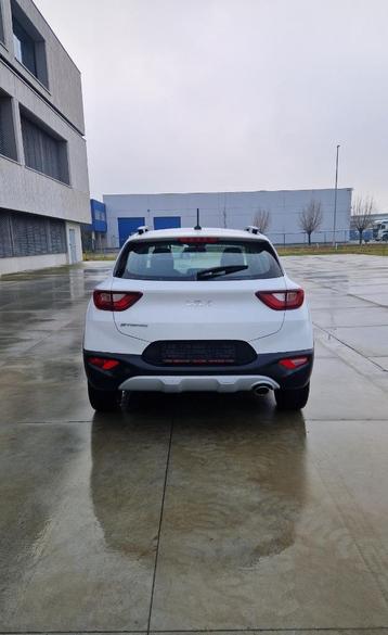 KIA STONIC BENZINE beschikbaar voor biedingen