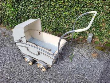 Retro Kinderwagen – Jaren 50 beschikbaar voor biedingen
