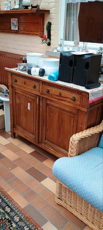 Antieke barok kasten  beschikbaar voor biedingen