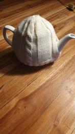 Theepot van porselein, Porselein