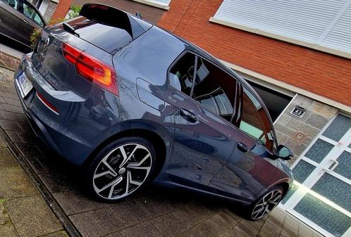 VW GOLF 8 2.0 D MET MAAR 7500KM ZO GOED ALS NIEUW TE KOOP, Auto's, Volkswagen, Particulier, Golf, 360° camera, ABS, Achteruitrijcamera