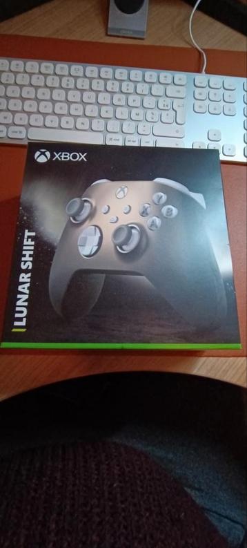 Xbox series S/X Lunar shift controller  beschikbaar voor biedingen