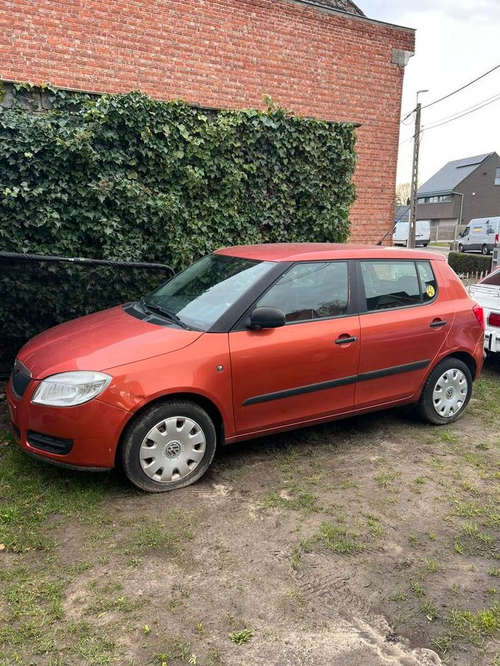 Skoda Fabia - Consommation d'huile, Autos, Skoda, Particulier, Fabia, ABS, Airbags, Rétroviseurs électriques, Electronic Stability Program (ESP)