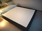 Matras (+beschermer en overtrek) 140x200cm, Ophalen, Zo goed als nieuw, Matras