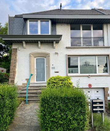 Kantoorruimte te huur beschikbaar voor biedingen