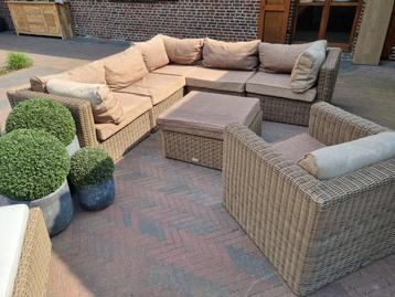 Leuke loungeset  beschikbaar voor biedingen