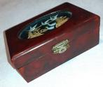 Juwelendoos vintage chinees hout met diorama van kraanvogels, Antiek en Kunst, Verzenden