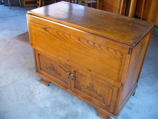 Massief Eiken dressoir bureau kast, Huis en Inrichting, Kasten | Buffetkasten, Gebruikt, Minder dan 100 cm, 100 tot 150 cm, 50 tot 75 cm