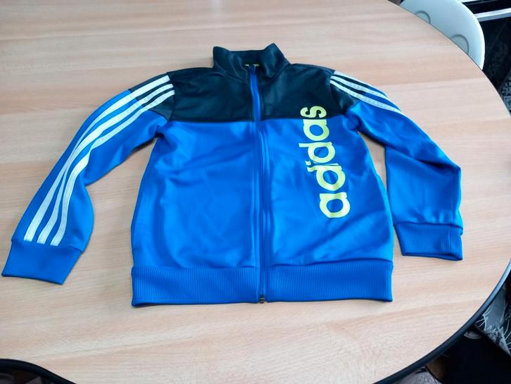 Veste Adidas 128, Enfants & Bébés, Vêtements enfant | Taille 128, Comme neuf, Enlèvement ou Envoi