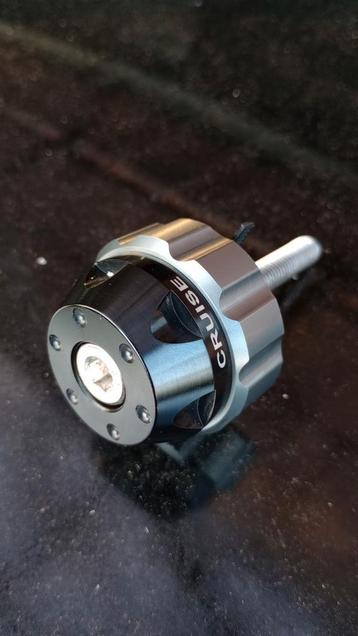 Universele motor cruise control  beschikbaar voor biedingen