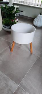 Moderne kleine holle tafel hout wit 43*38, Huis en Inrichting, Tafels | Bijzettafels, Minder dan 45 cm, Rond, Minder dan 55 cm