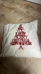 Kerstballen, kerstkussen en kandelaar, Ophalen, Gebruikt