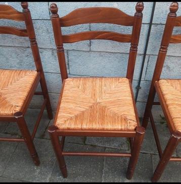 Scandinavische bistro knopstoelen  beschikbaar voor biedingen