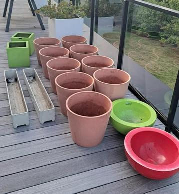 Bloempotten en bloembakken vanaf 5€ beschikbaar voor biedingen