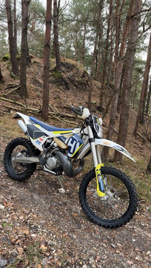 Husqvarna te250i, Vélos & Vélomoteurs, Cyclomoteurs | Cyclomoteurs de cross, Comme neuf, Autres marques, Enlèvement