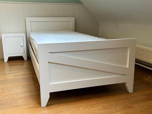 260 Bed YF3 Sleeping Beauty 90x200 cm, Huis en Inrichting, Slaapkamer | Bedden, Gebruikt, Eenpersoons, 90 cm, 200 cm, Hout, Wit