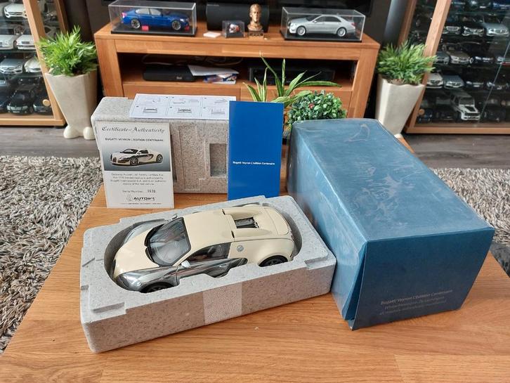 Autoart 70959 Bugatti Veyron Centenaire Hermann 1/18, Hobby & Loisirs créatifs, Voitures miniatures | 1:18, Comme neuf, Voiture