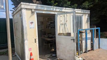 Conteneur de bureau, Enlèvement